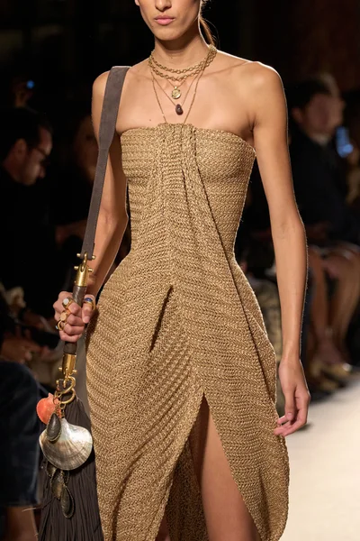 Look 122
